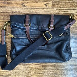 Women’s Fossil Black Leather Crossbody Satchel with Brown Trim